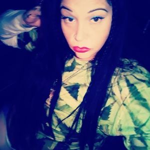 Meet your Posher, Rebecca